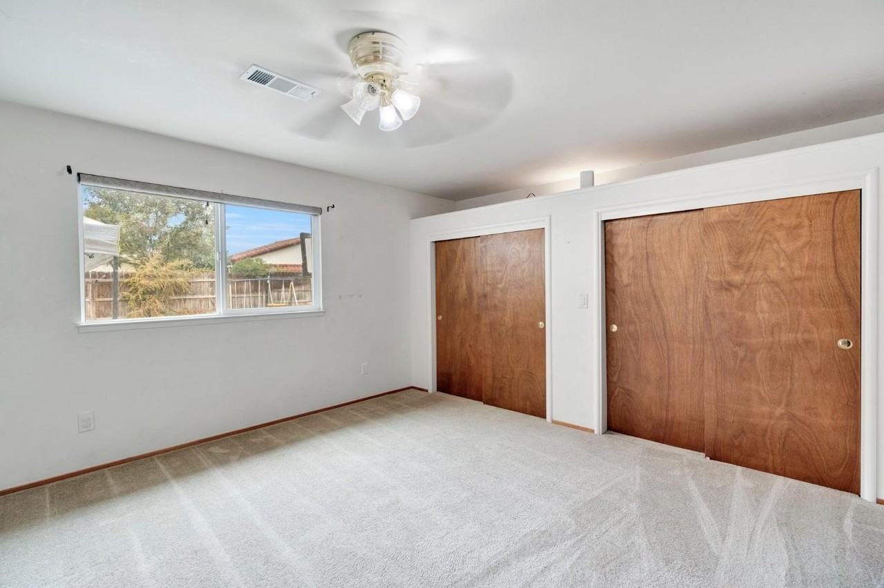 2352 Cabrillo Way - Photo 3 of 11