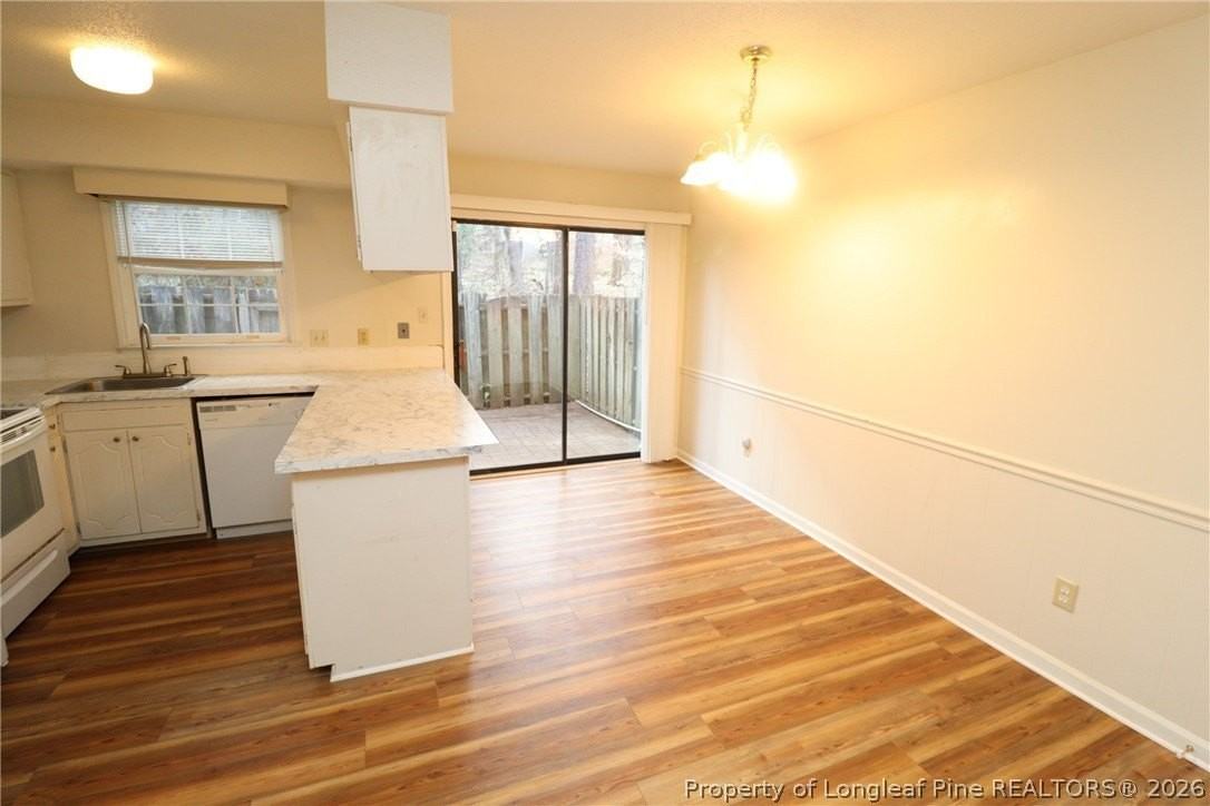 1260 Donaldson Ct - Photo 5 of 21