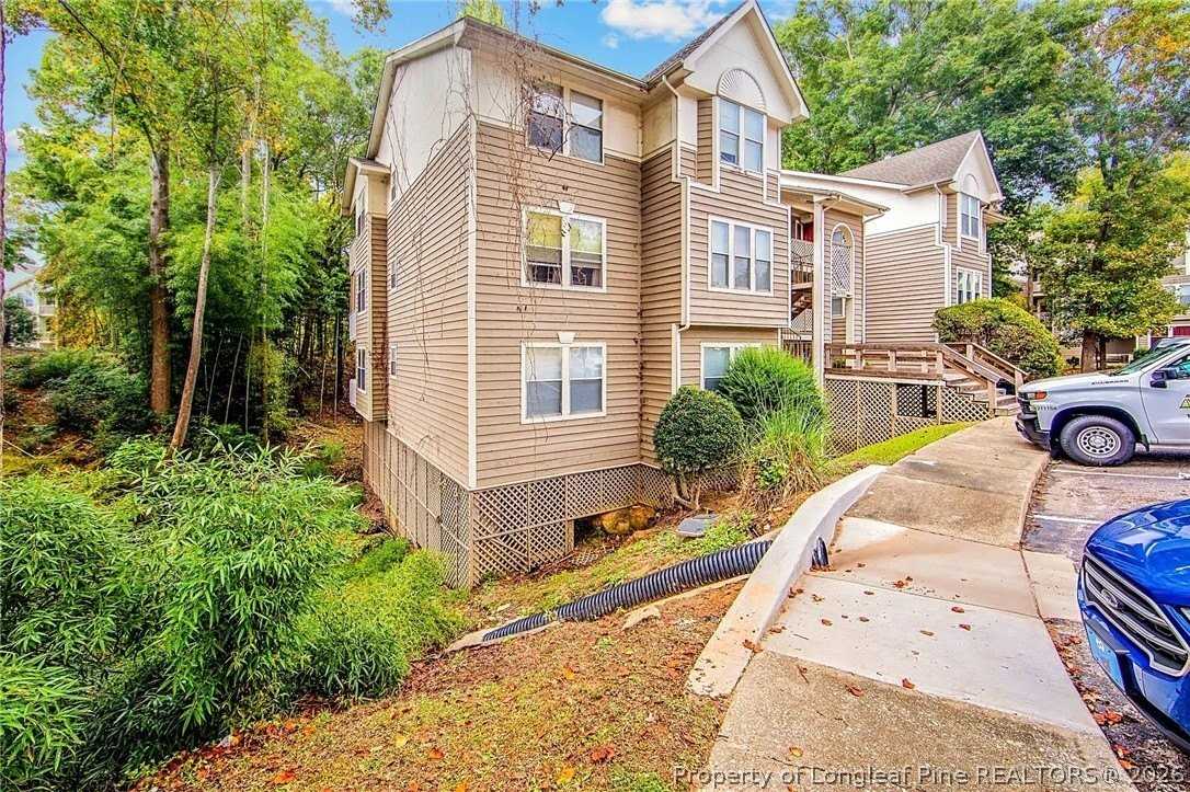 6760 Willowbrook Dr Apt 8 - Photo 2 of 19