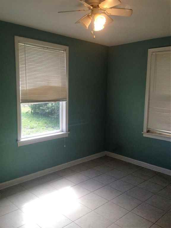 115 Longfellow Blvd #1 - Photo 2 of 7