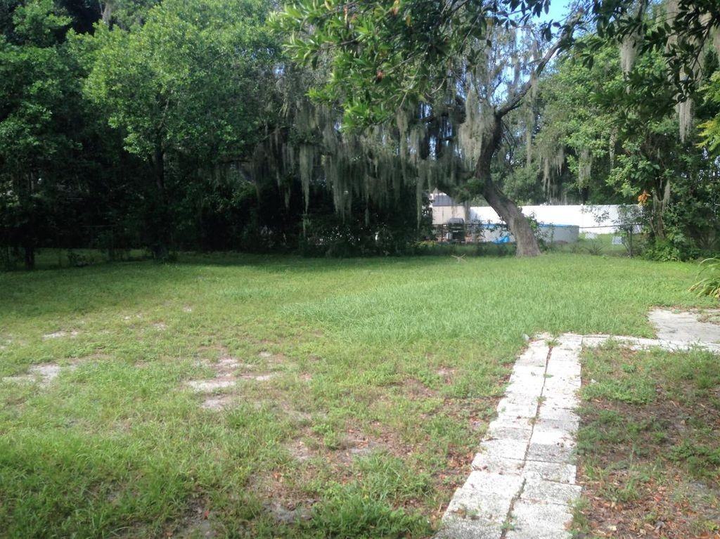 115 Longfellow Blvd #1 - Photo 4 of 7