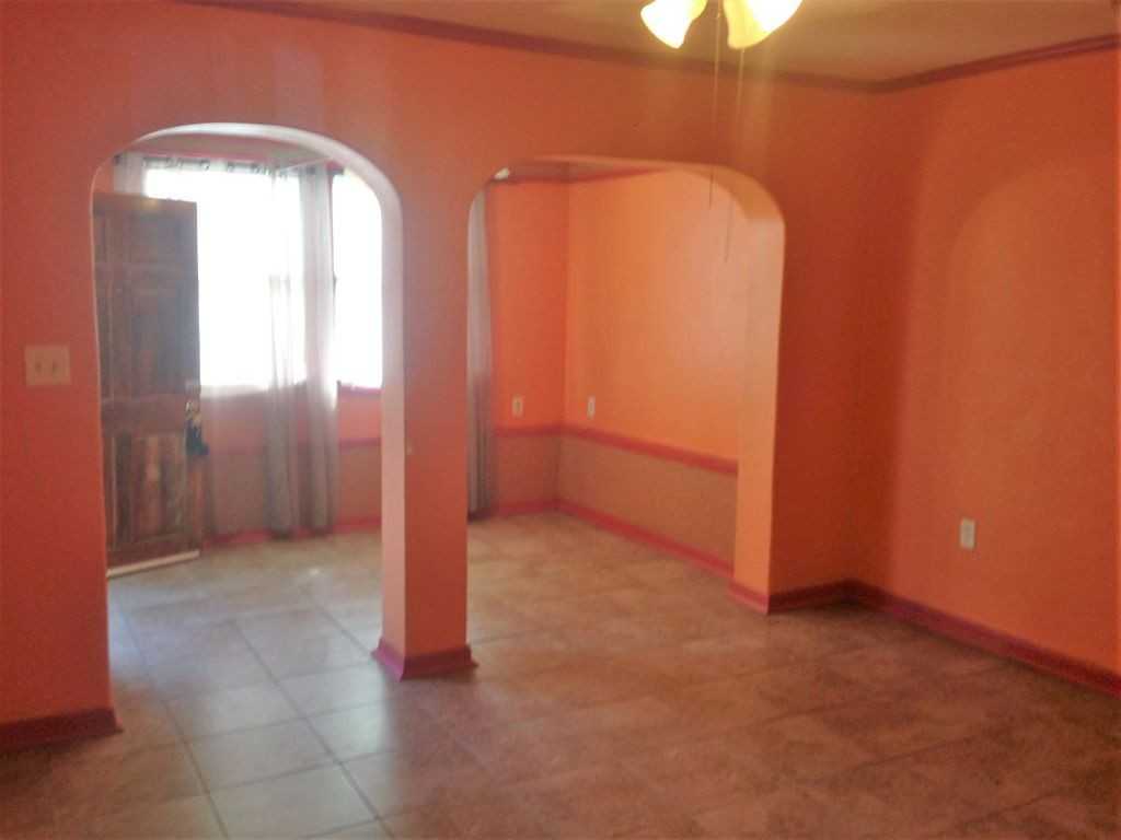 115 Longfellow Blvd #1 - Photo 6 of 7