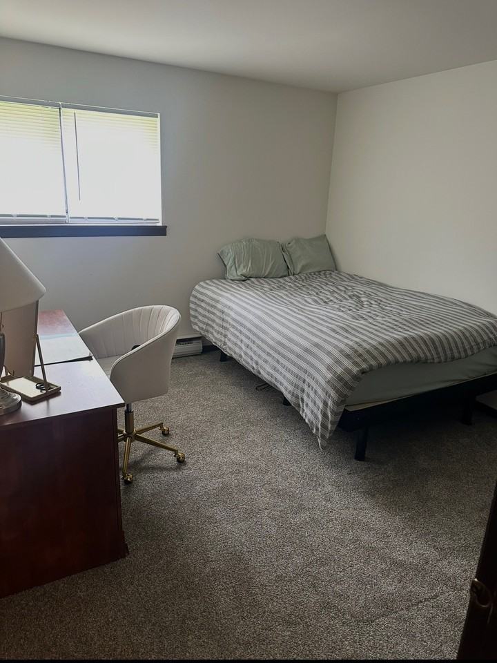 220 Morgan Court1C #1C - Photo 2 of 6