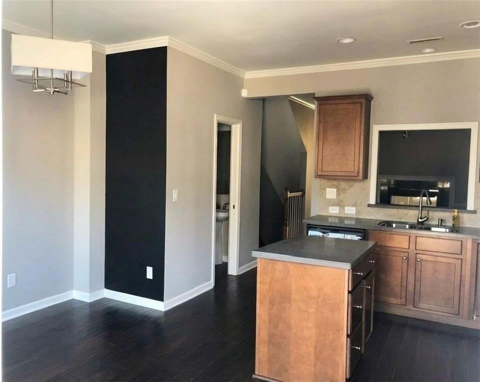 6295 Shelburne Park Ln Unit 20 - Photo 4 of 10