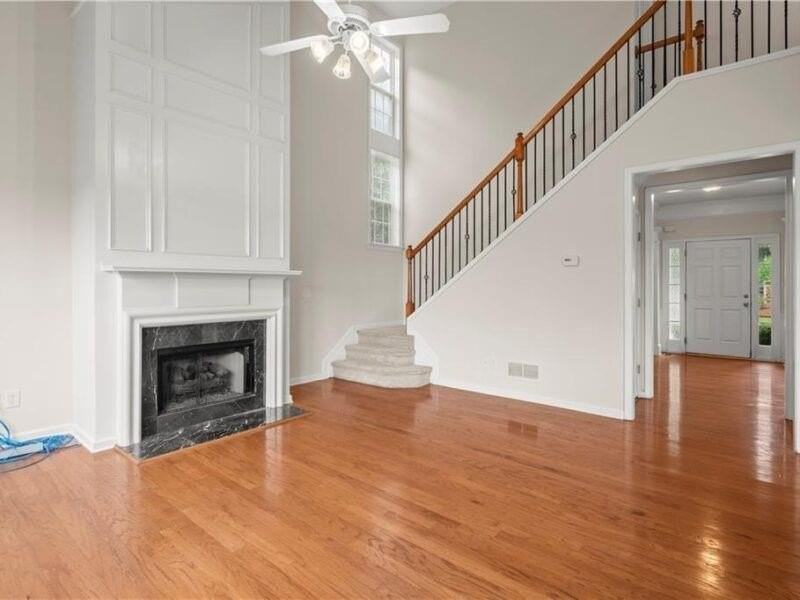 2080 Vistoria Dr - Photo 2 of 26