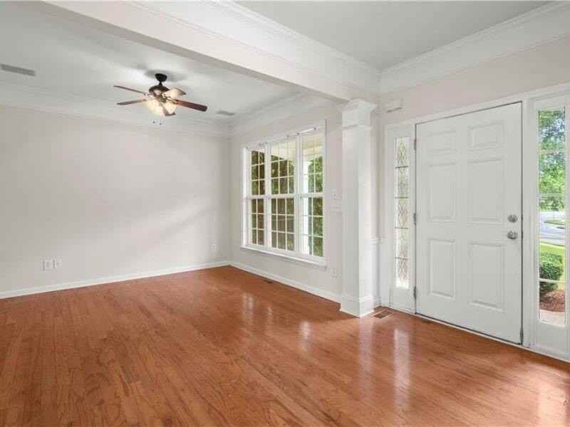 2080 Vistoria Dr - Photo 5 of 26