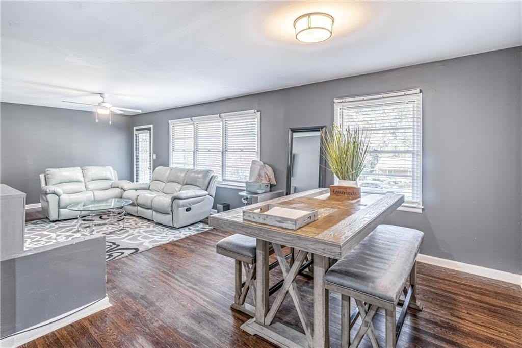 2456 Harwood Dr - Photo 6 of 15