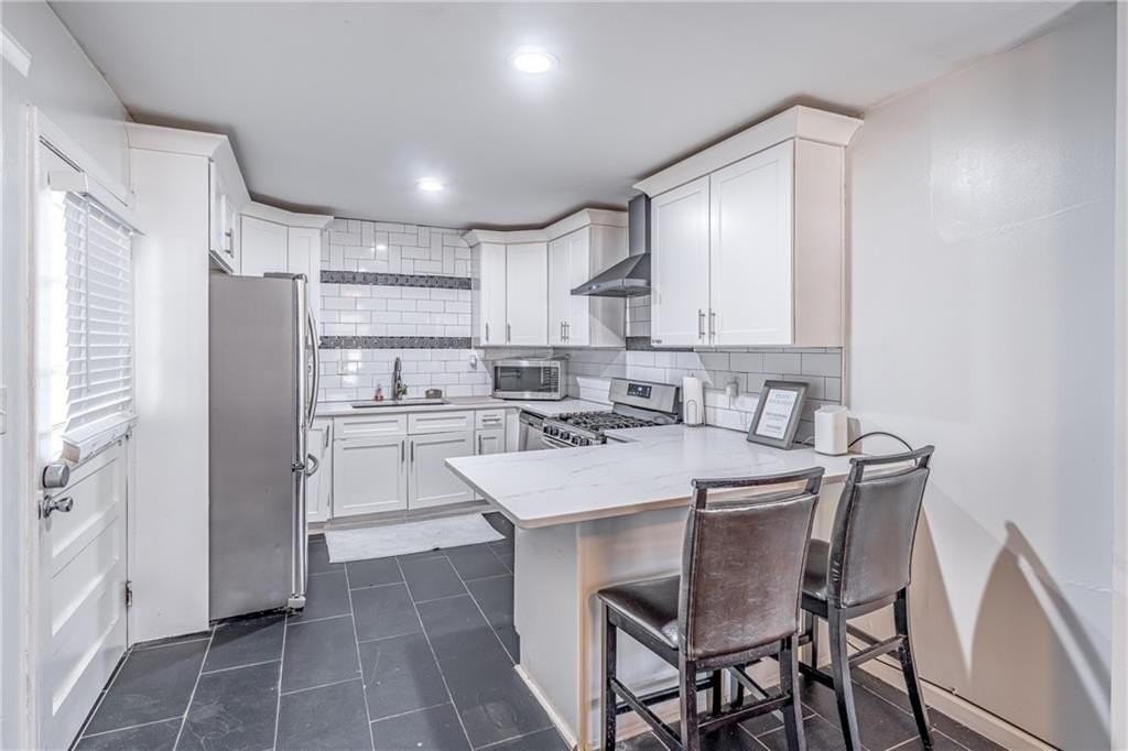 2456 Harwood Dr - Photo 7 of 15