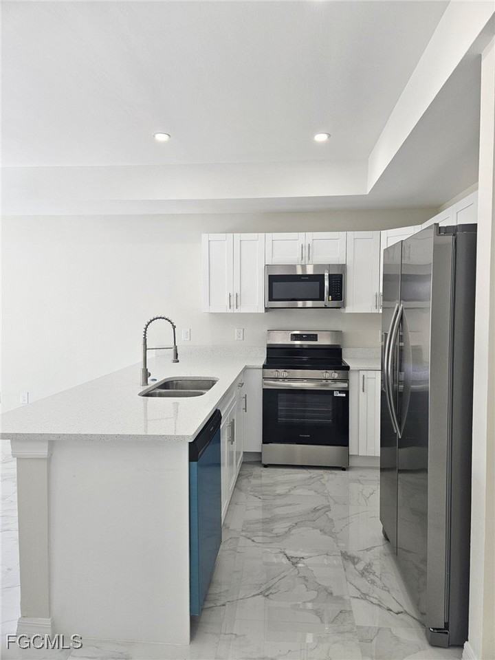 4748 30th St Sw - Photo 6 of 15