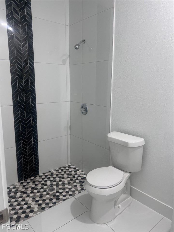 970 Lakeside Dr - Photo 6 of 9