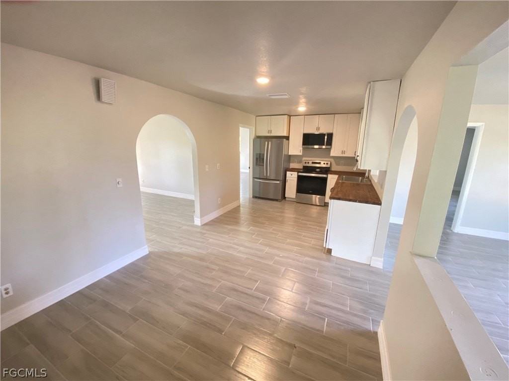 17890 Leetana Rd - Photo 5 of 25