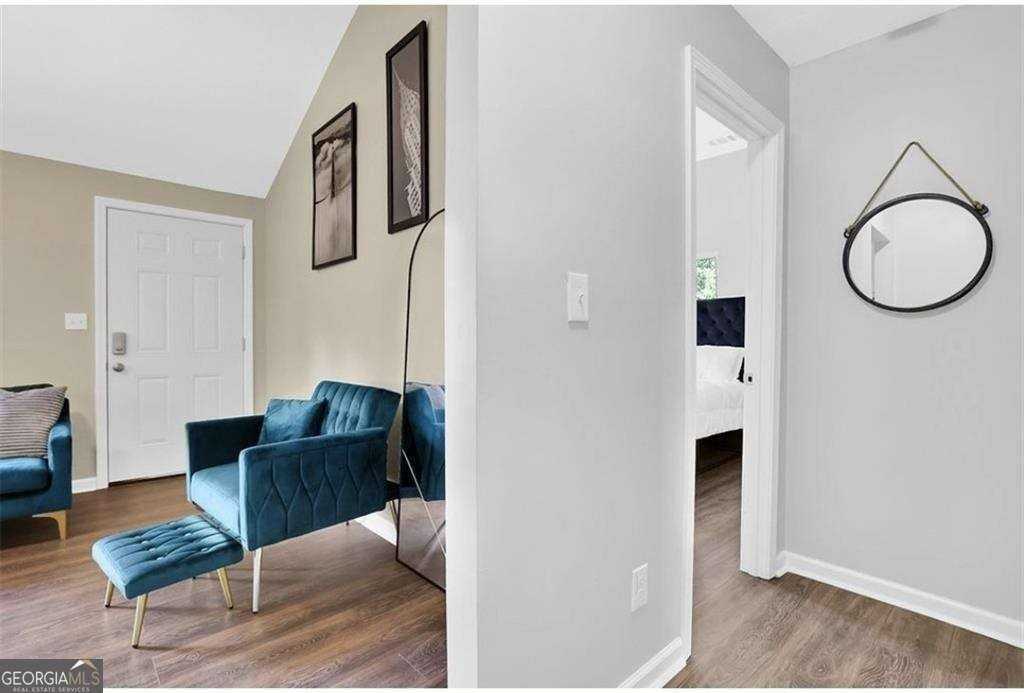 3162 Oakdale Rd - Photo 5 of 26