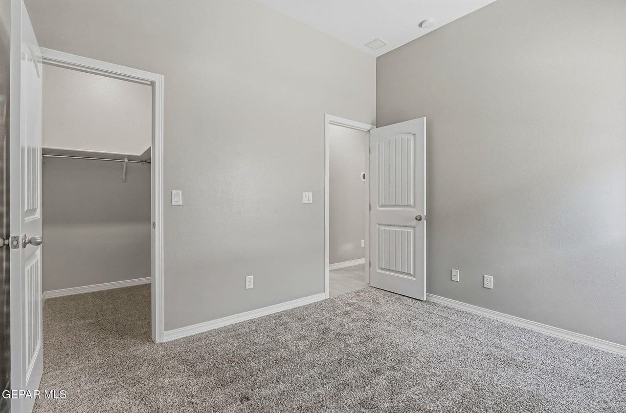 909 Ada Ln - Photo 7 of 28