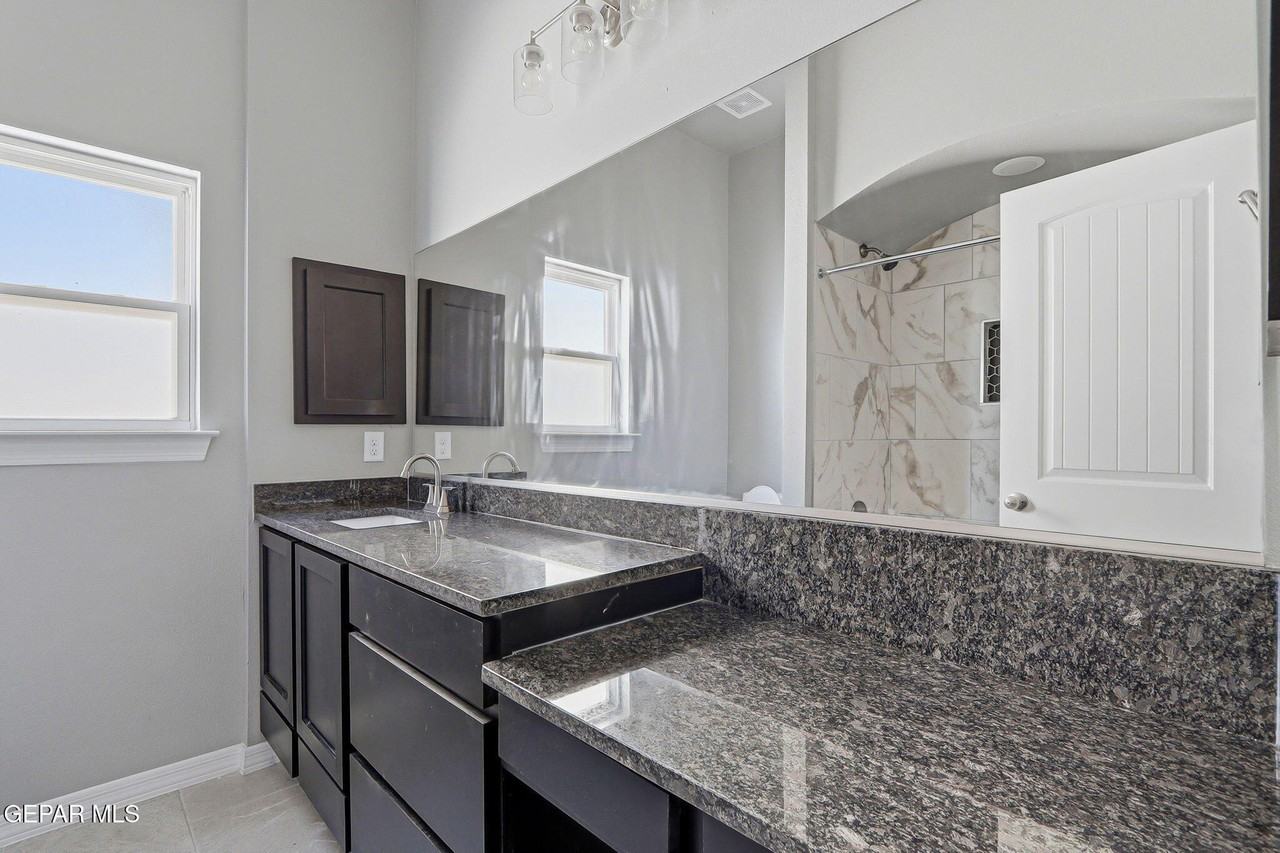 941 Gulf Streams - Photo 6 of 24