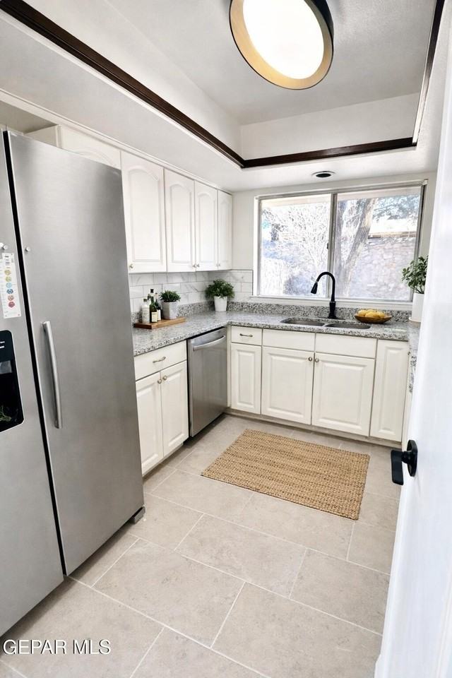 740 Tepic Dr - Photo 3 of 7