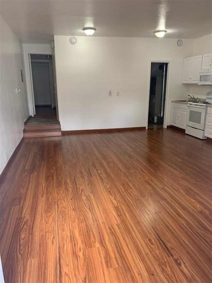 224 Farewell Ave #2 - Photo 5 of 12