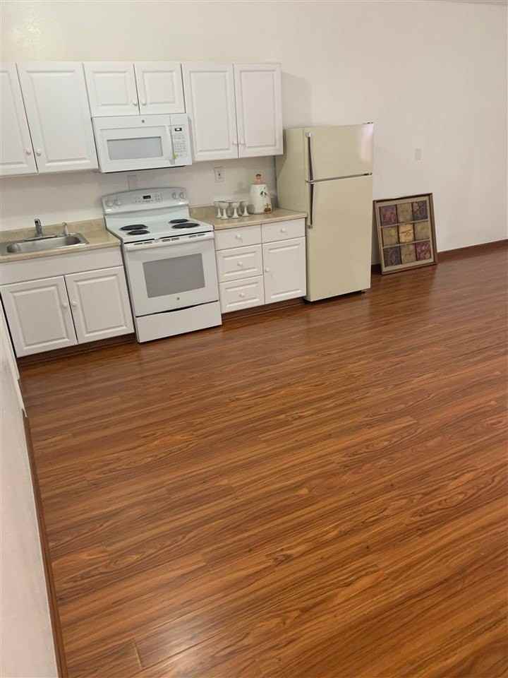 224 Farewell Ave #2 - Photo 7 of 12