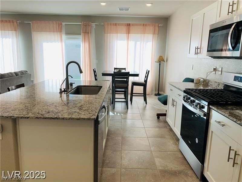 7867 Pink Opal Ave - Photo 4 of 18