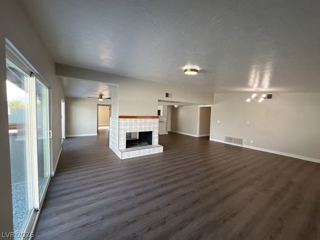 1611 S 6th St - Photo 5 of 16