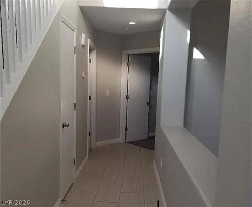 6503 American Beauty Ave - Photo 4 of 12