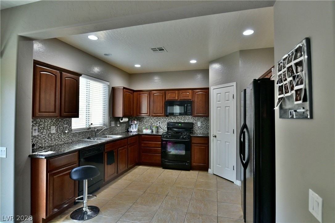 4448 Carrier Dove Ave - Photo 4 of 22