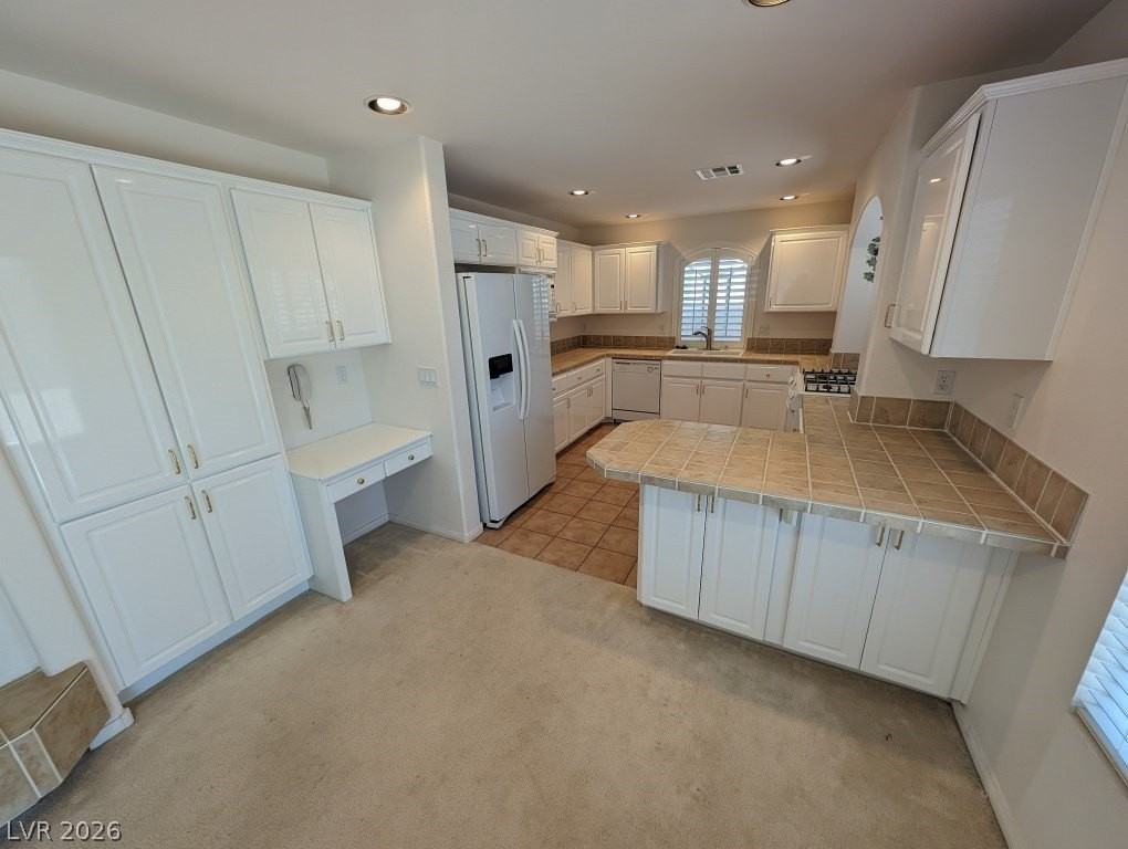 10900 Royal Highlands St - Photo 7 of 30