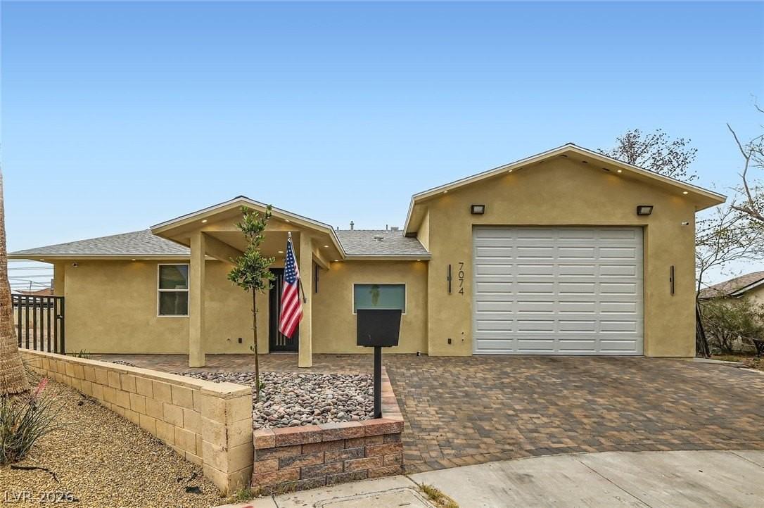 7074 Pinebrook Ct - Photo 2 of 29