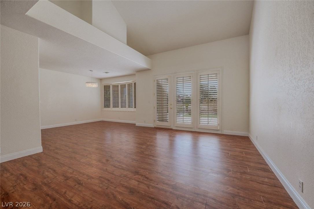 8079 Pinnacle Peak Ave - Photo 3 of 32