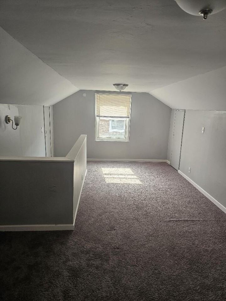 10440 Nottingham Rd - Photo 2 of 8