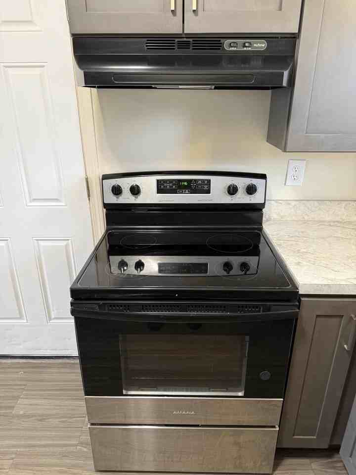 63 Maplecrest Dr - Photo 5 of 15