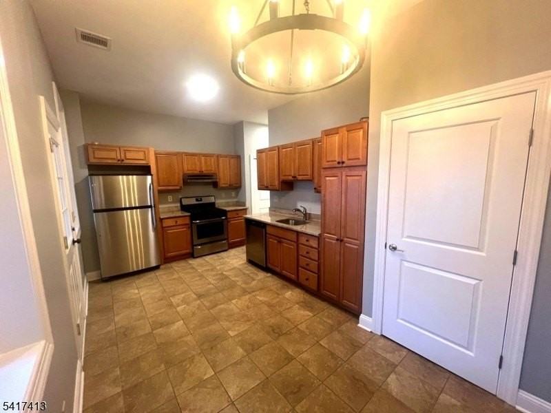 77-79 Washington St #1