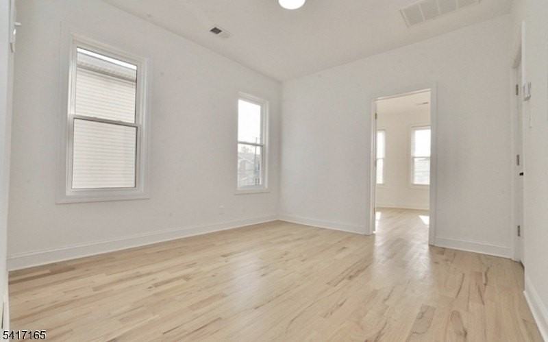 43 Bragaw Ave #2 - Photo 4 of 10