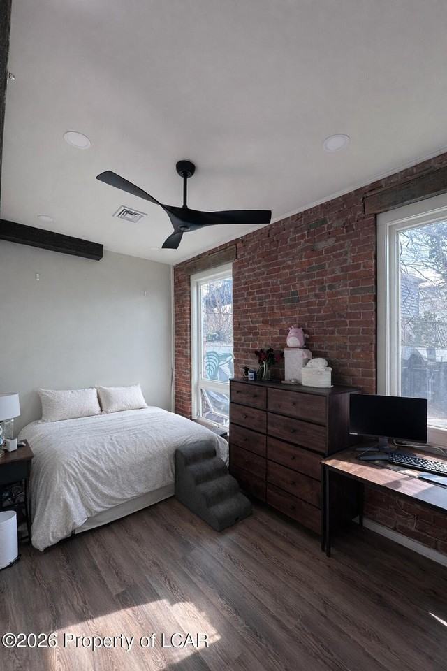 157 N Main St - Photo 6 of 11