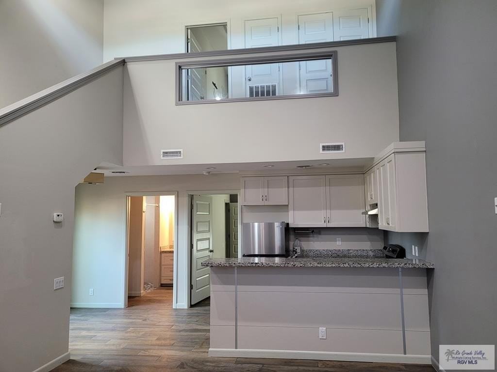 7701 Via Del Mar Cir Apt A1 - Photo 3 of 12