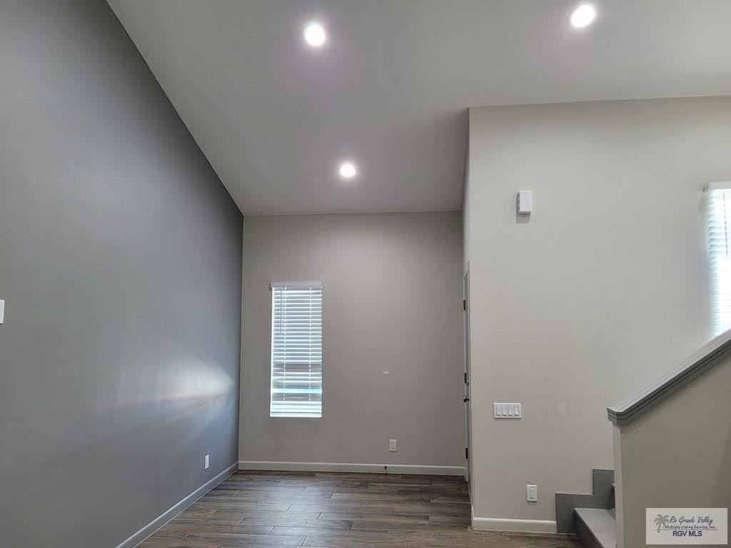 7701 Via Del Mar Cir Apt A1 - Photo 4 of 12