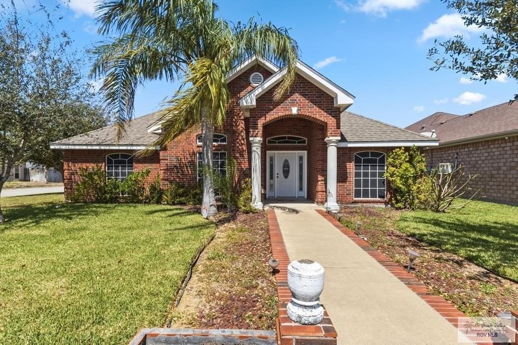 1701 Gabriels Lndg - Photo 2 of 21