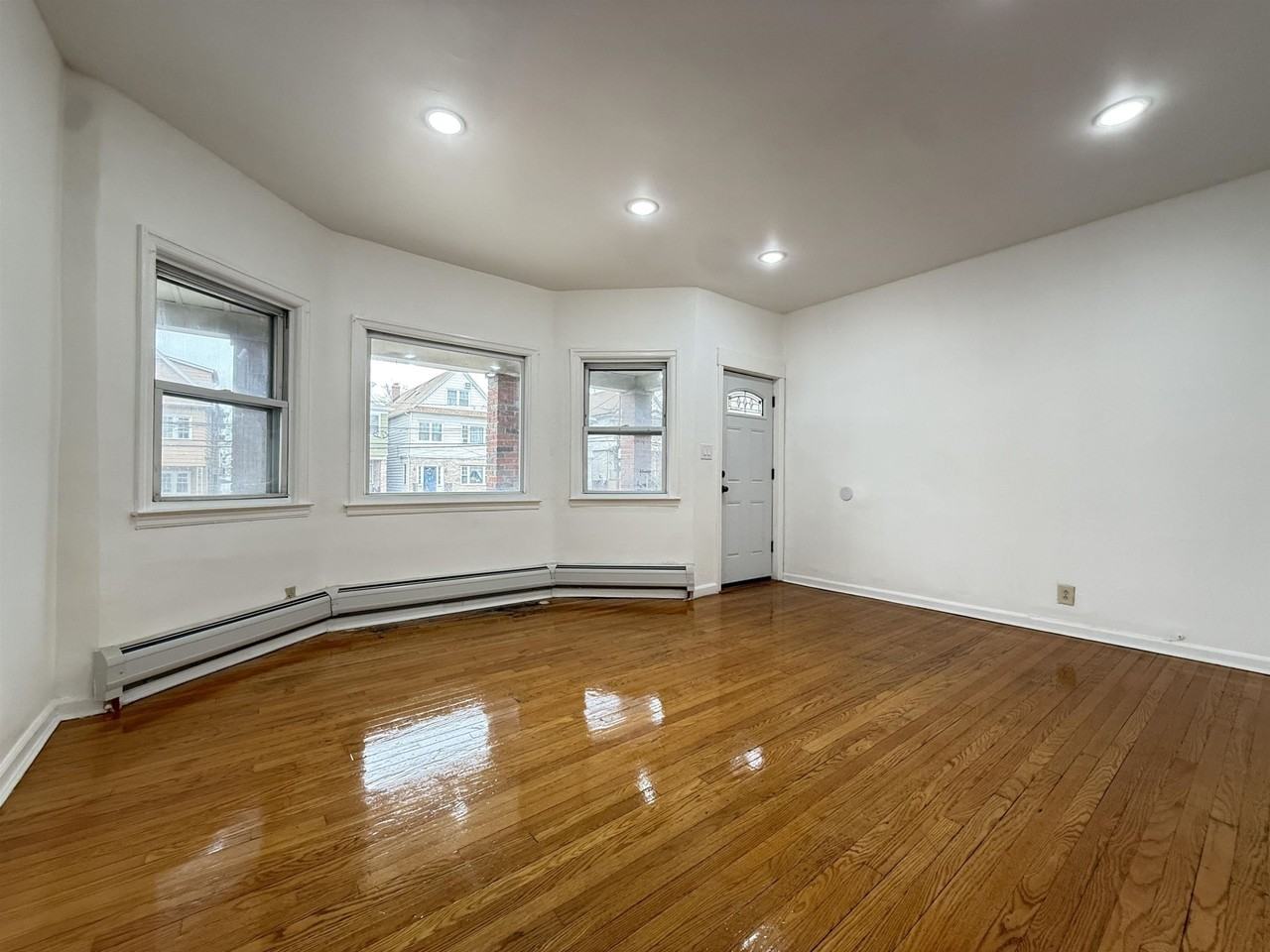 136 W 31st St #1 - Photo 4 of 19