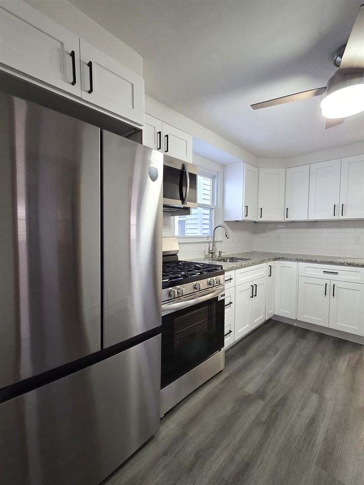 195 South St #2 - Photo 2 of 15