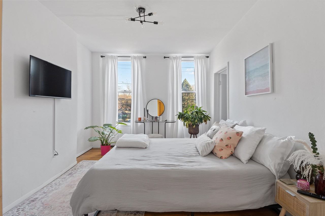 1038 Willow Ave #2 - Photo 7 of 12