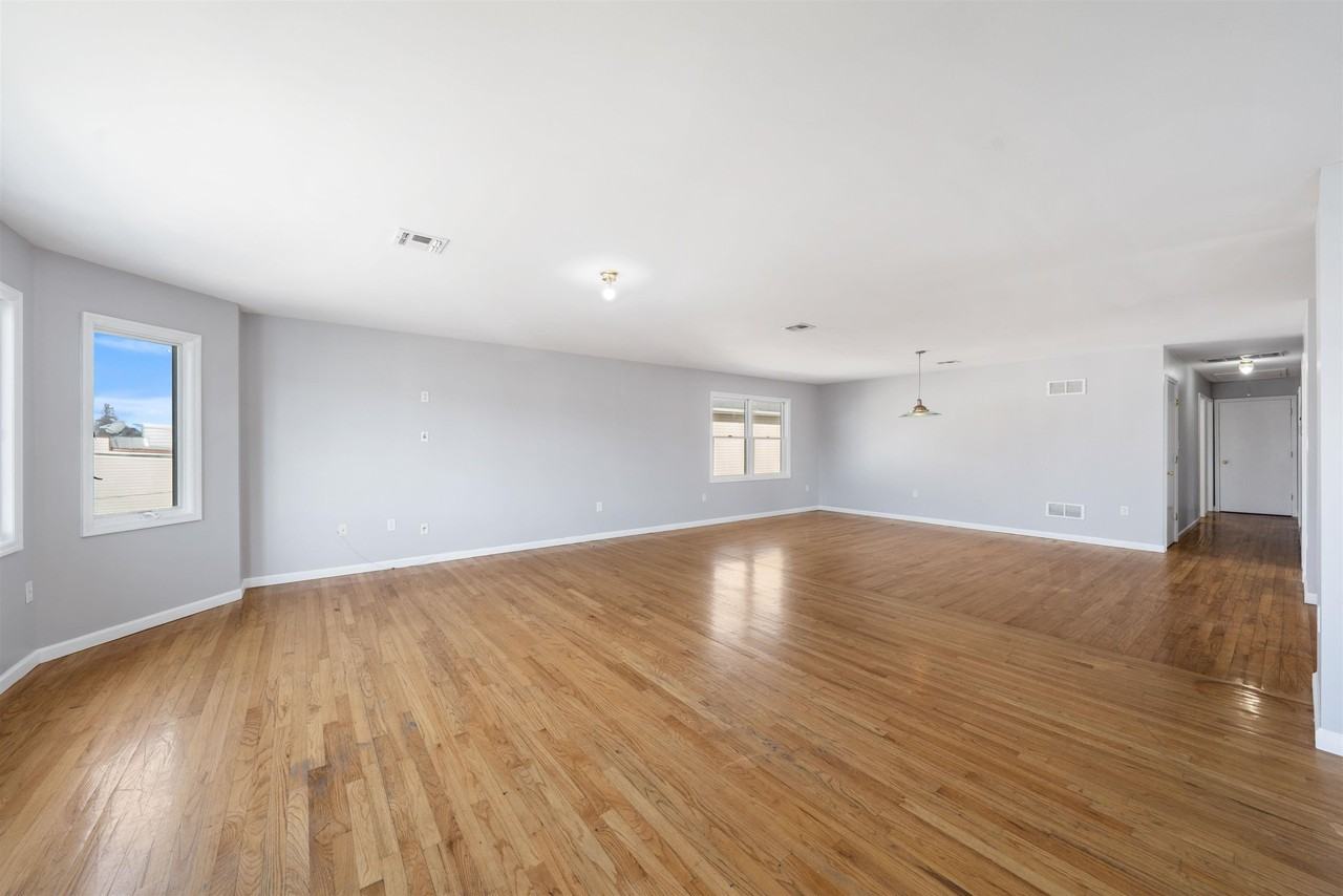 196 Sanford Ave #2 - Photo 2 of 18