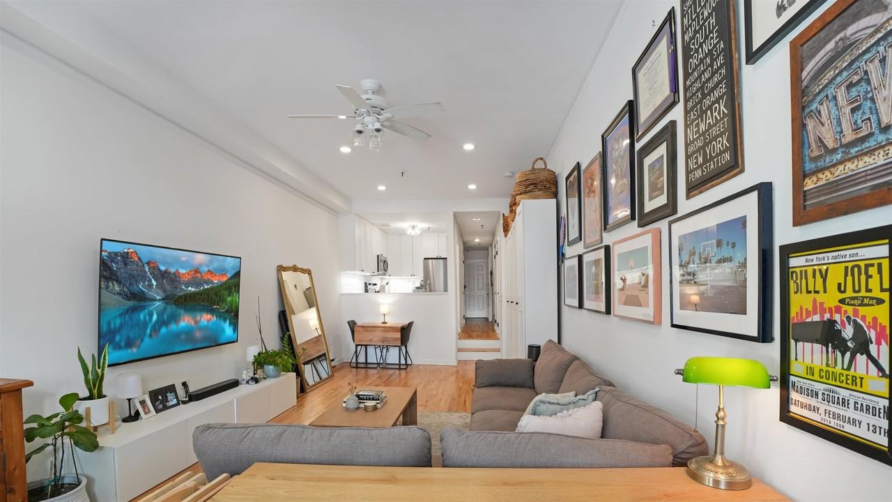 228 Monroe St #1N - Photo 2 of 13