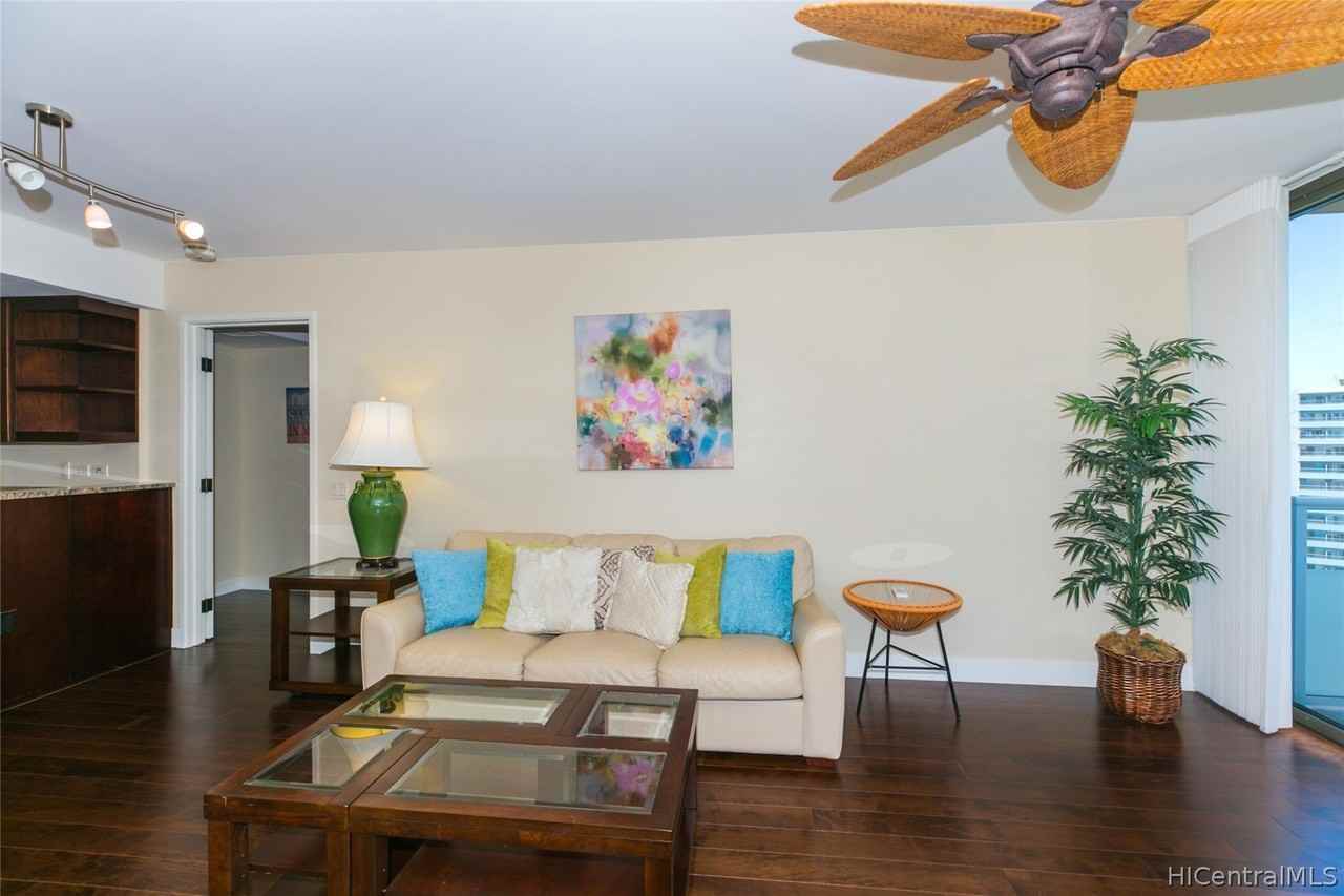 1551 Ala Wai Blvd Apt 1204 - Photo 5 of 18