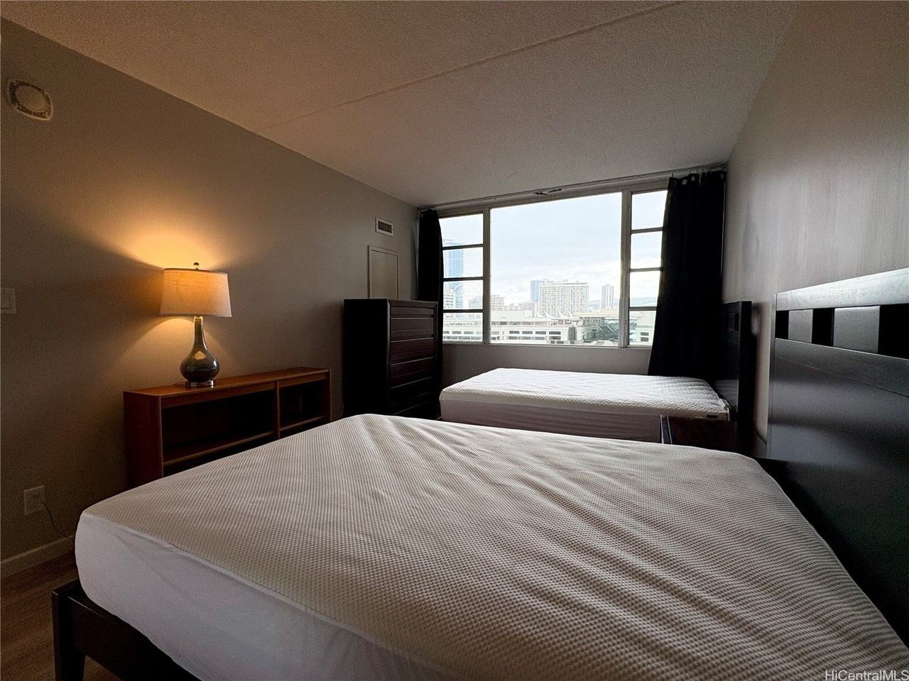 400 Hobron Ln #1012 - Photo 7 of 17