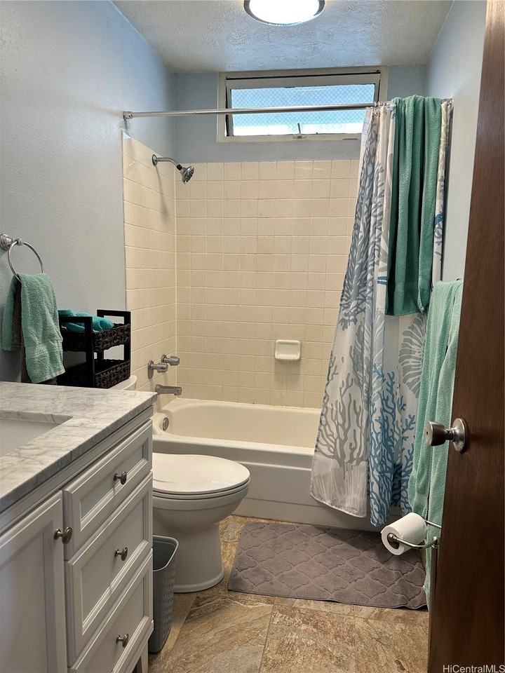 2211 Ala Wai Blvd Apt B802 - Photo 7 of 17