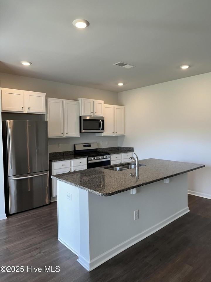 9074 St George Rd Unit 21 - Photo 5 of 12