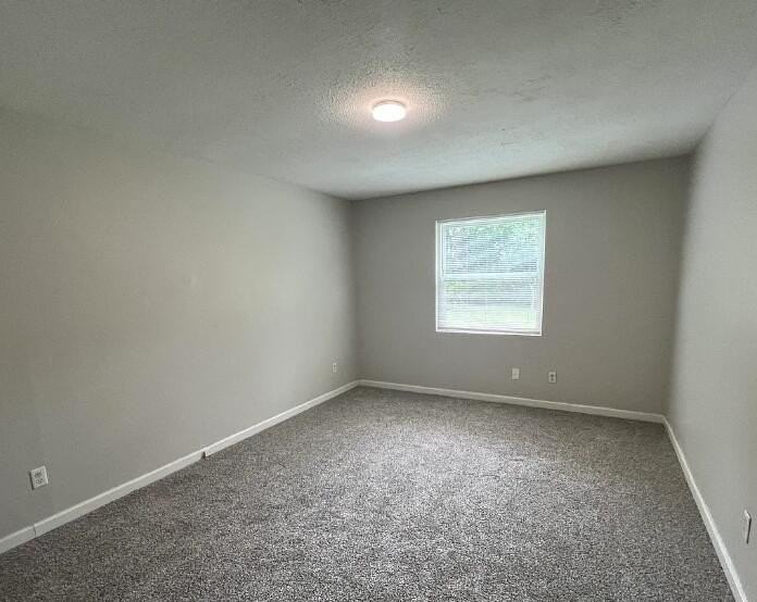 3209 Gerald Dr E - Photo 7 of 10