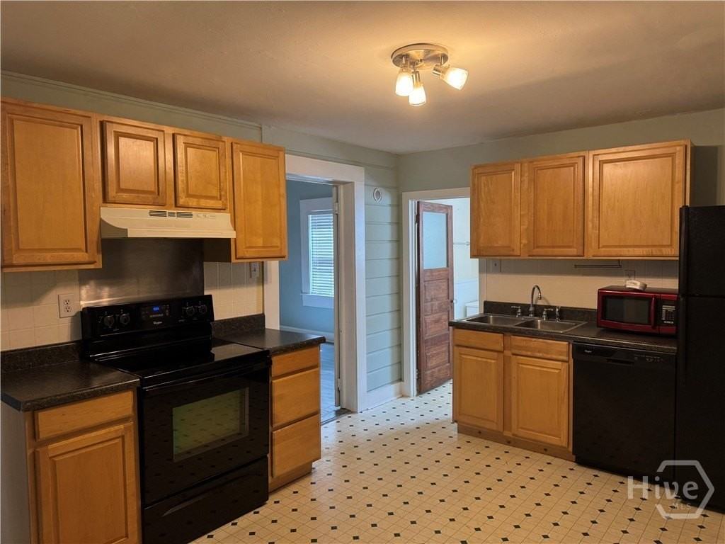 820 Reese St - Photo 7 of 15