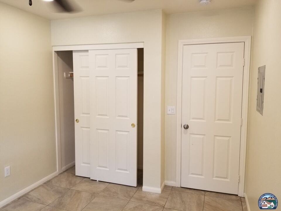 495 W Commercial Ave Apt 2 - Photo 7 of 7