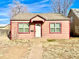 featured image of 2220 20th Street unit: Front