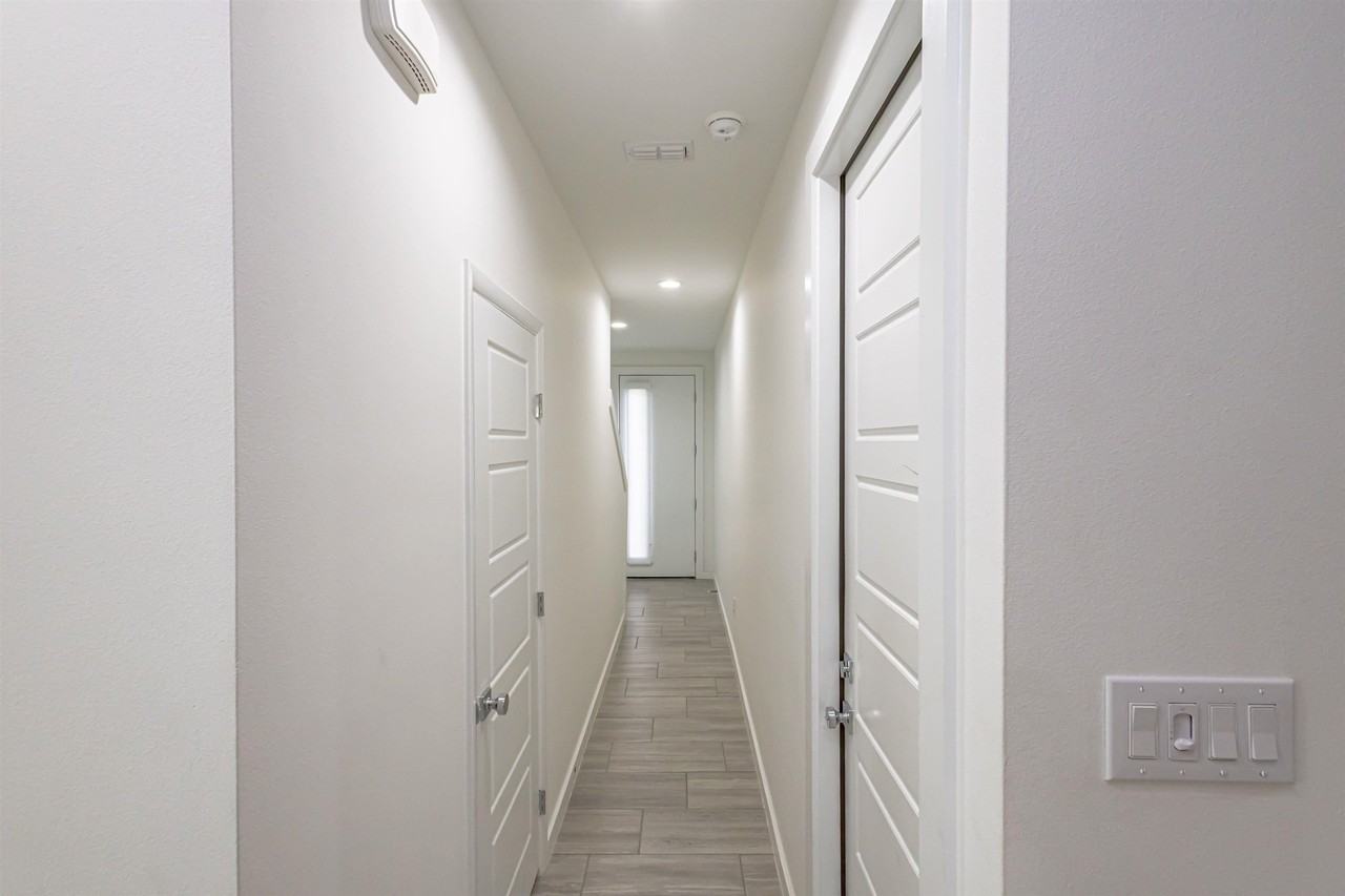 423 Deer Path Loop - Photo 6 of 35